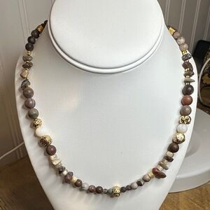 😱New Natural stone Gold and Brown Beaded Necklace